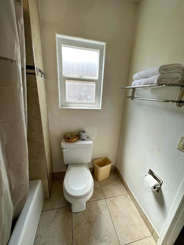 Sunset Motel image 14