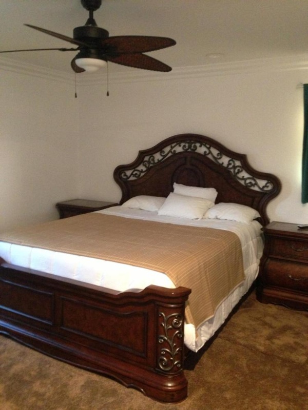 Sunset Motel image 36