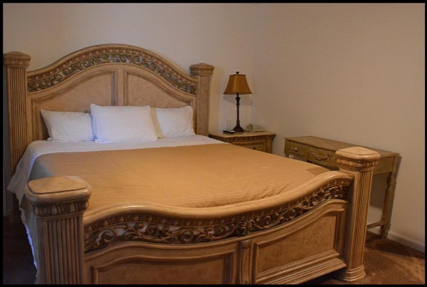 Sunset Motel image 37