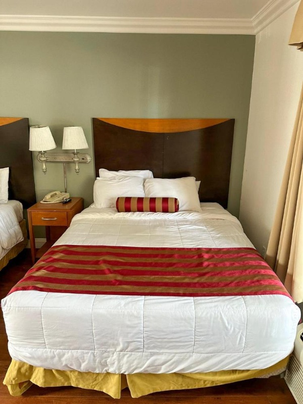 Sunset Motel image 61